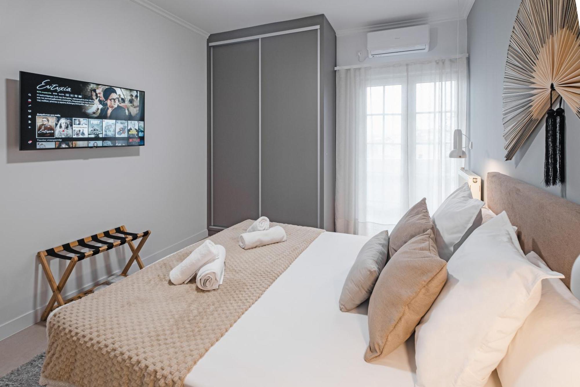 Singer Suites Kalamata - Luxury Suites Bagian luar foto