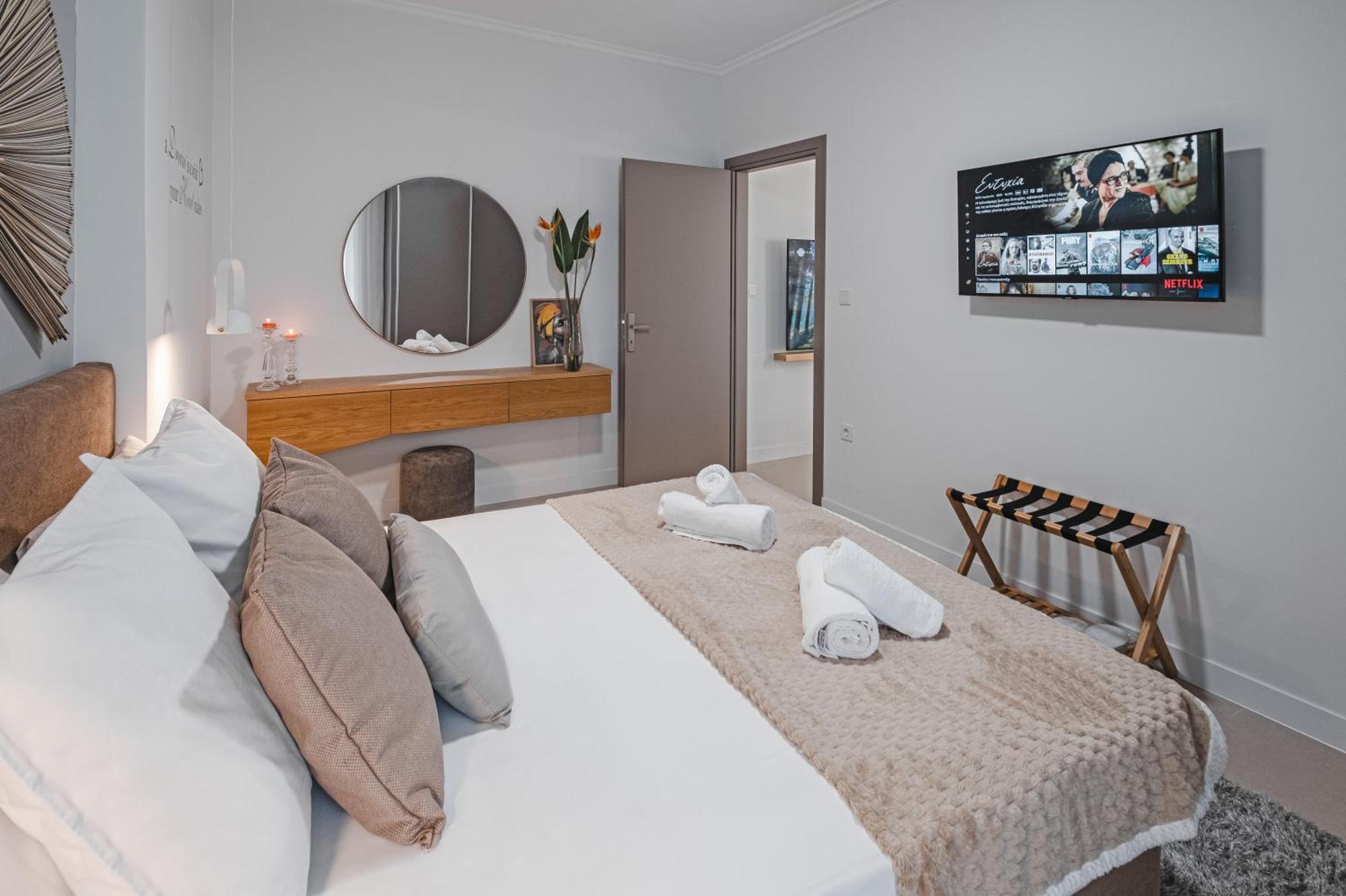 Singer Suites Kalamata - Luxury Suites Bagian luar foto